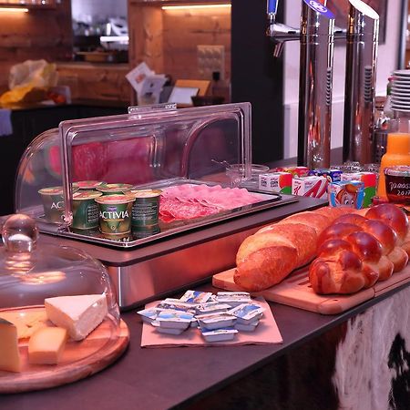 Hotel-Rotisserie La Tour Rouge Delémont Eksteriør billede
